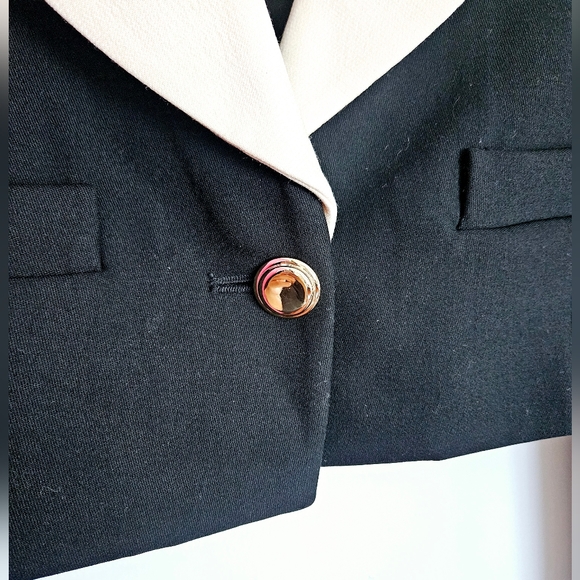 Wool Black and White Cropped Blazer - Picture 6 of 7